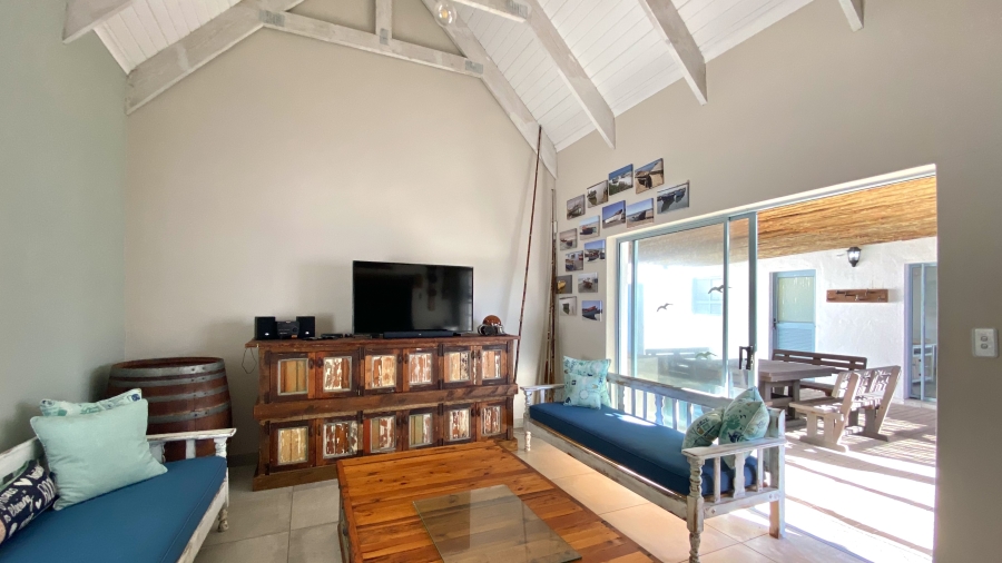 4 Bedroom Property for Sale in Dwarskersbos Western Cape